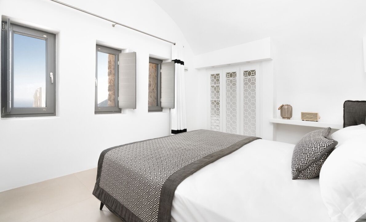 Photo of Bedroom in Santorini