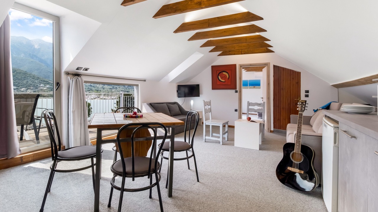 Photo of Livingroom in Geni