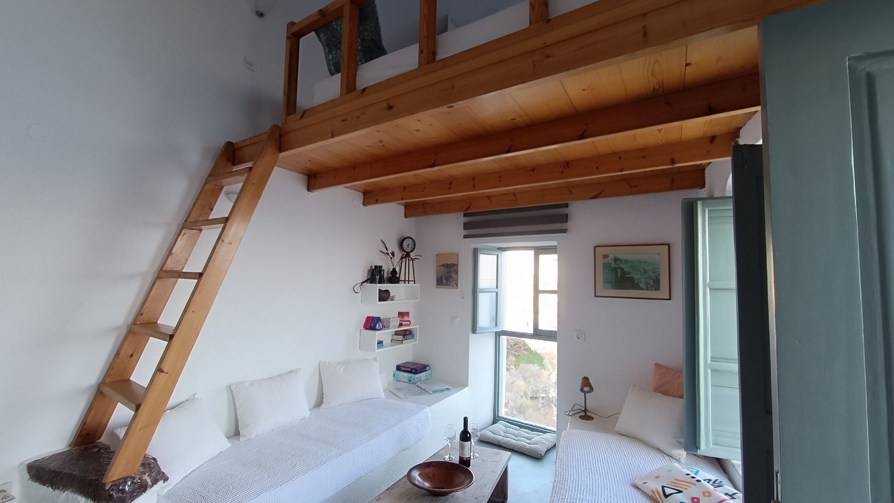 Photo of Bedroom in Oia