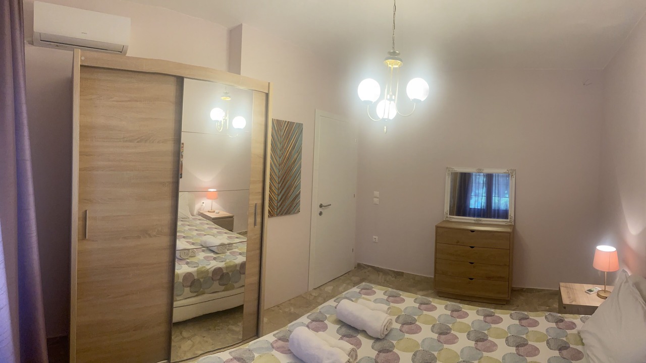 Photo of Bedroom in Plagiarion