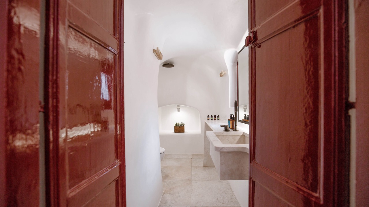 Photo of Bathroom in Oia