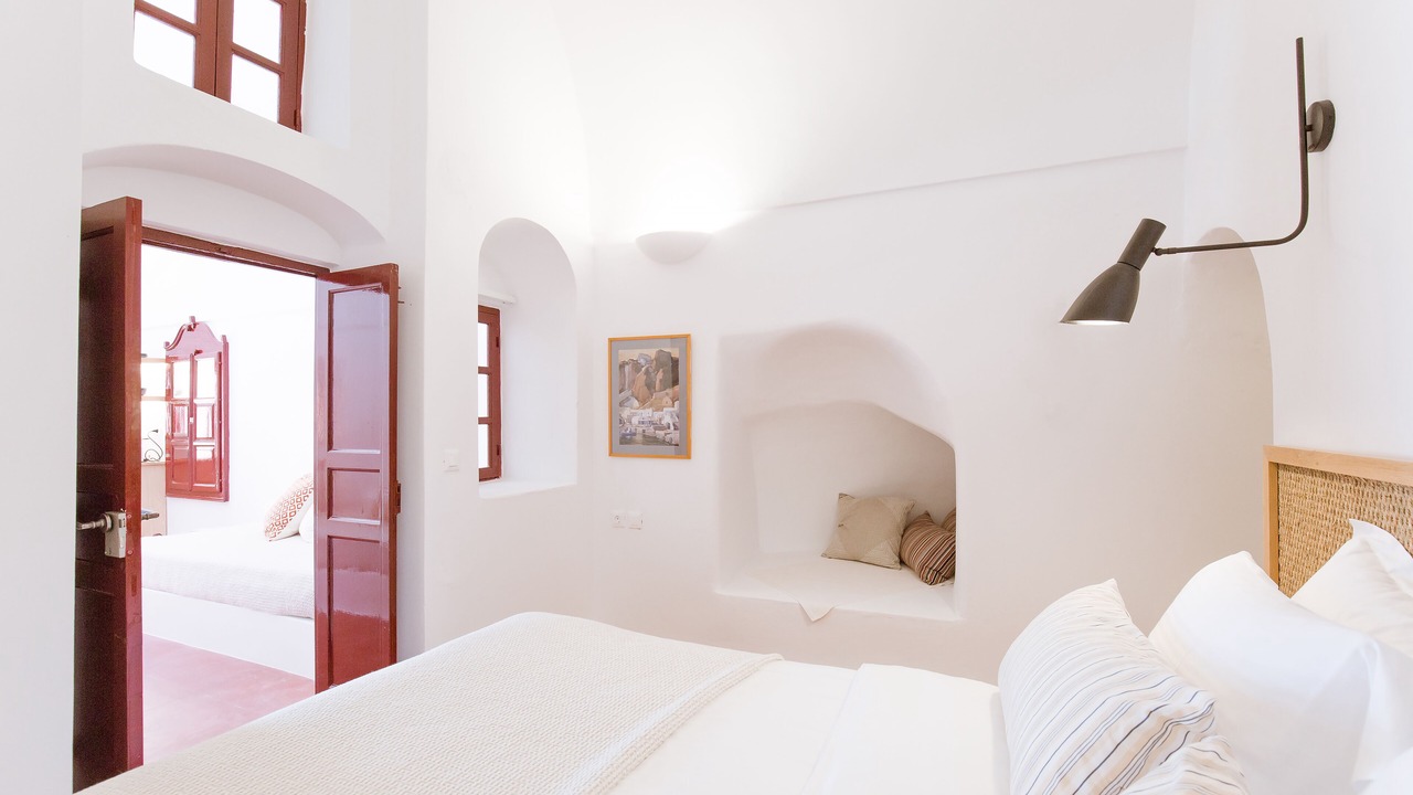 Photo of Bedroom in Oia
