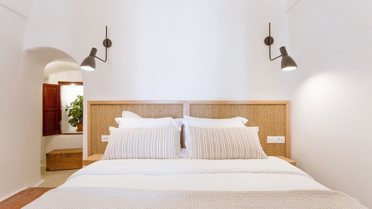 Photo of Bedroom in Oia