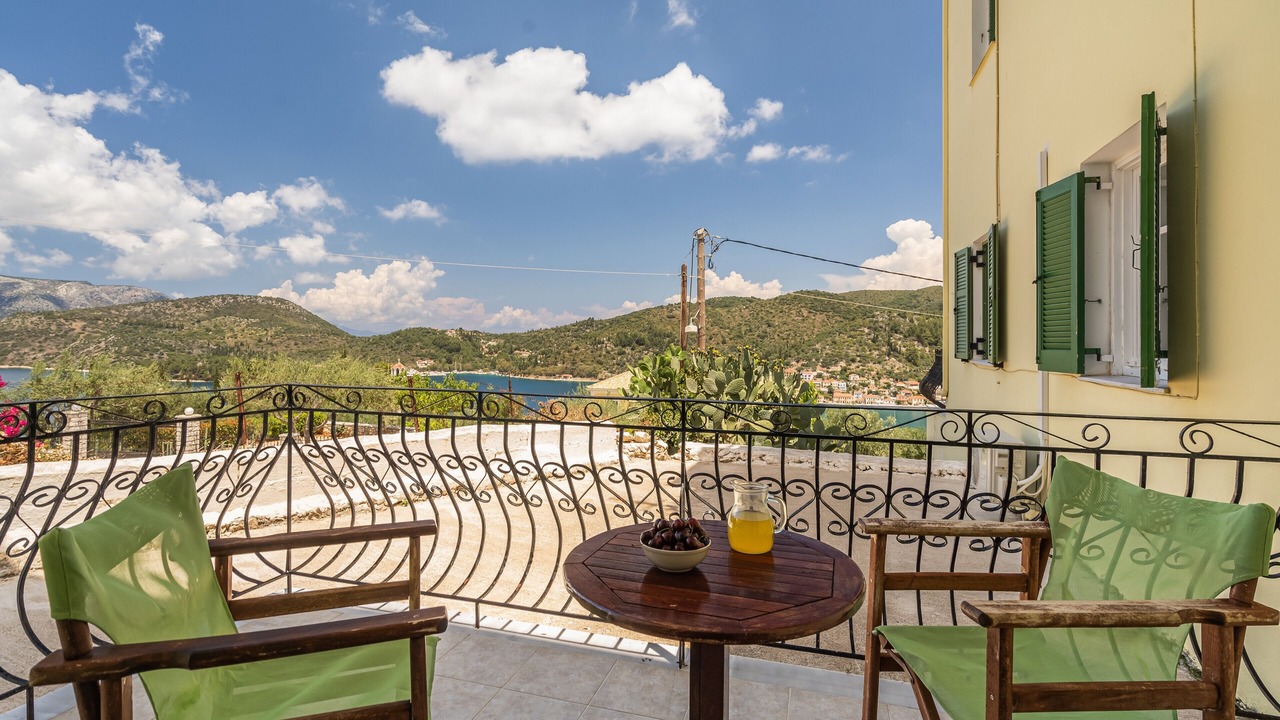 Photo of Patio Balcony in Vathy