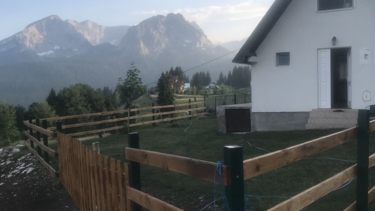 Photo of Outdoor in Pitomine