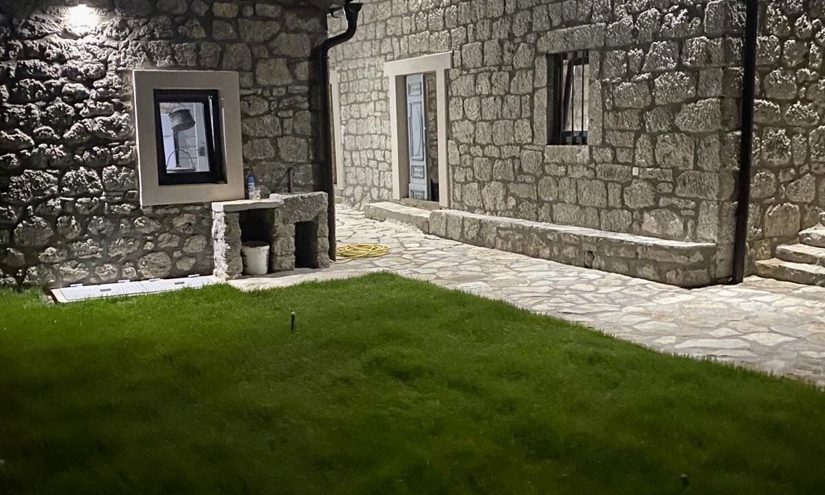 Photo of Outdoor in Mojdez