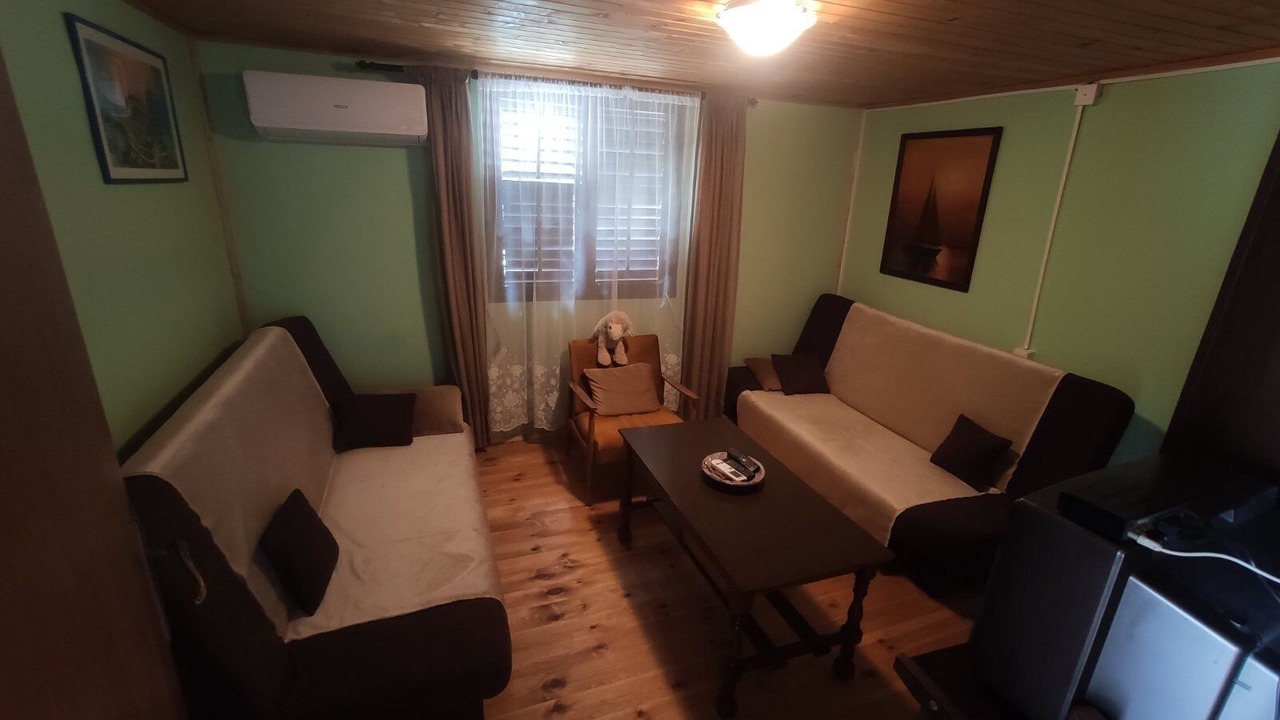 Photo of Livingroom in Rana