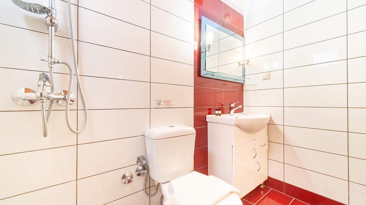Photo of Bathroom in Lakones