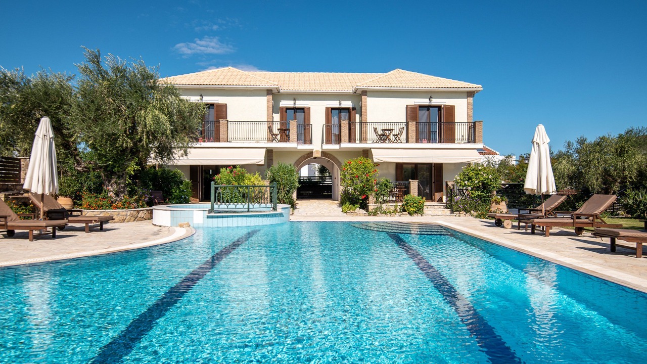 Photo of Outdoor in Neromilos