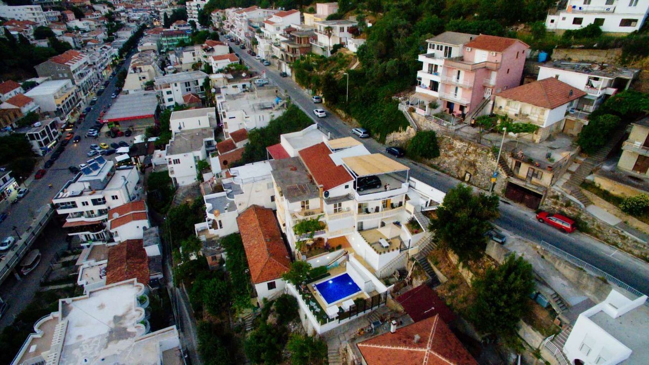 Photo of Outdoor in Rana