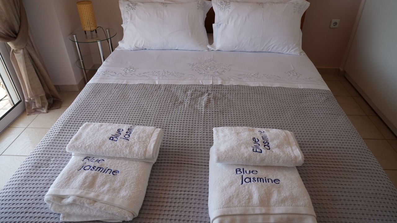 Photo of Bedroom in Aigio