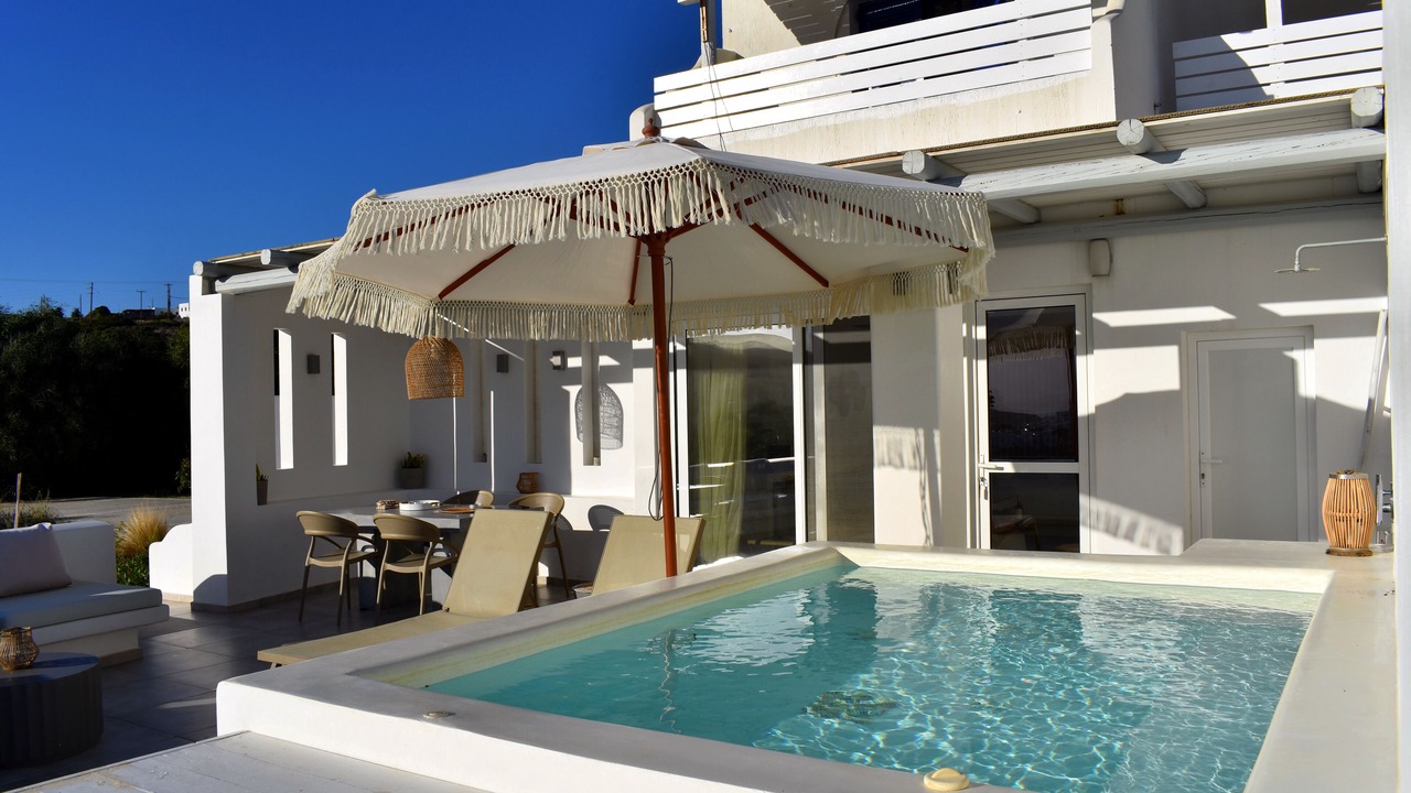 Photo of Outdoor in Adamas