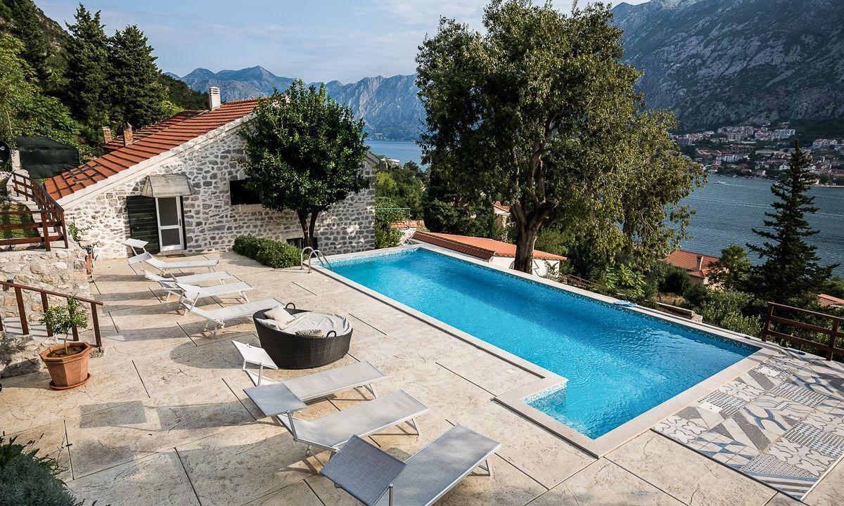 Photo of Others in Kotor