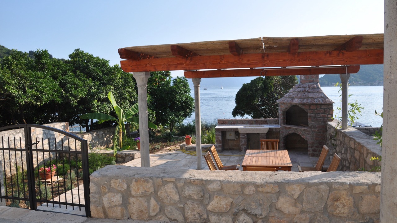 Photo of Outdoor in Lepetane