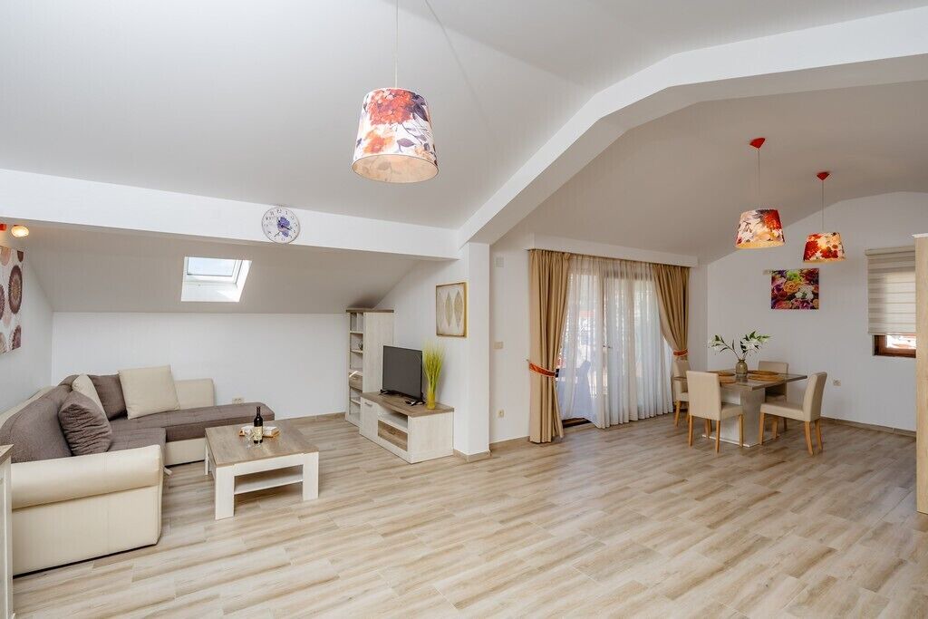 Photo of Livingroom in Budva