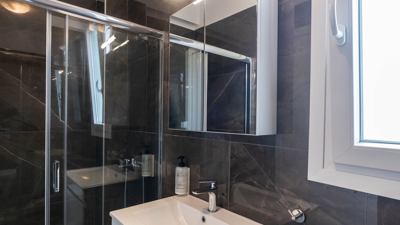 Photo of Bathroom in Paralia Ofryniou