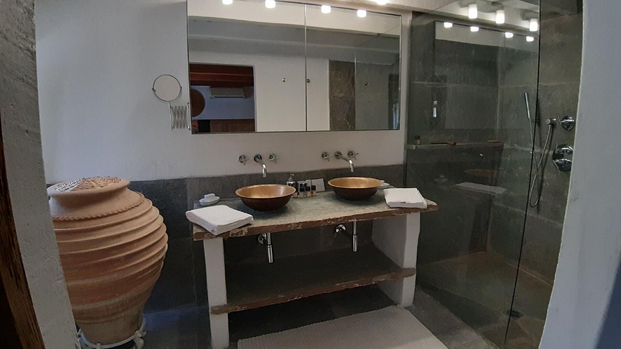 Photo of Bathroom in Pieres