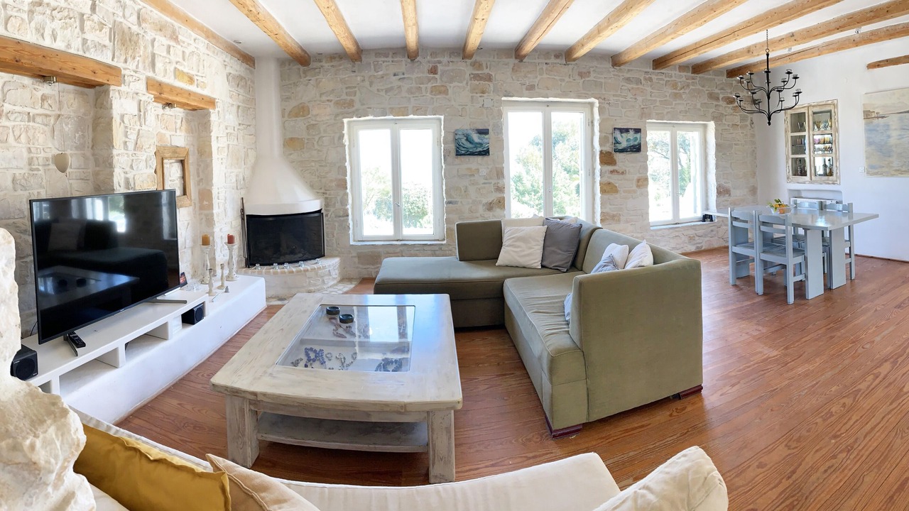 Photo of Livingroom in Ampelas