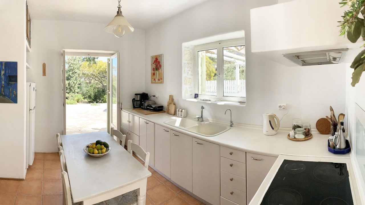 Photo of Kitchen in Ampelas