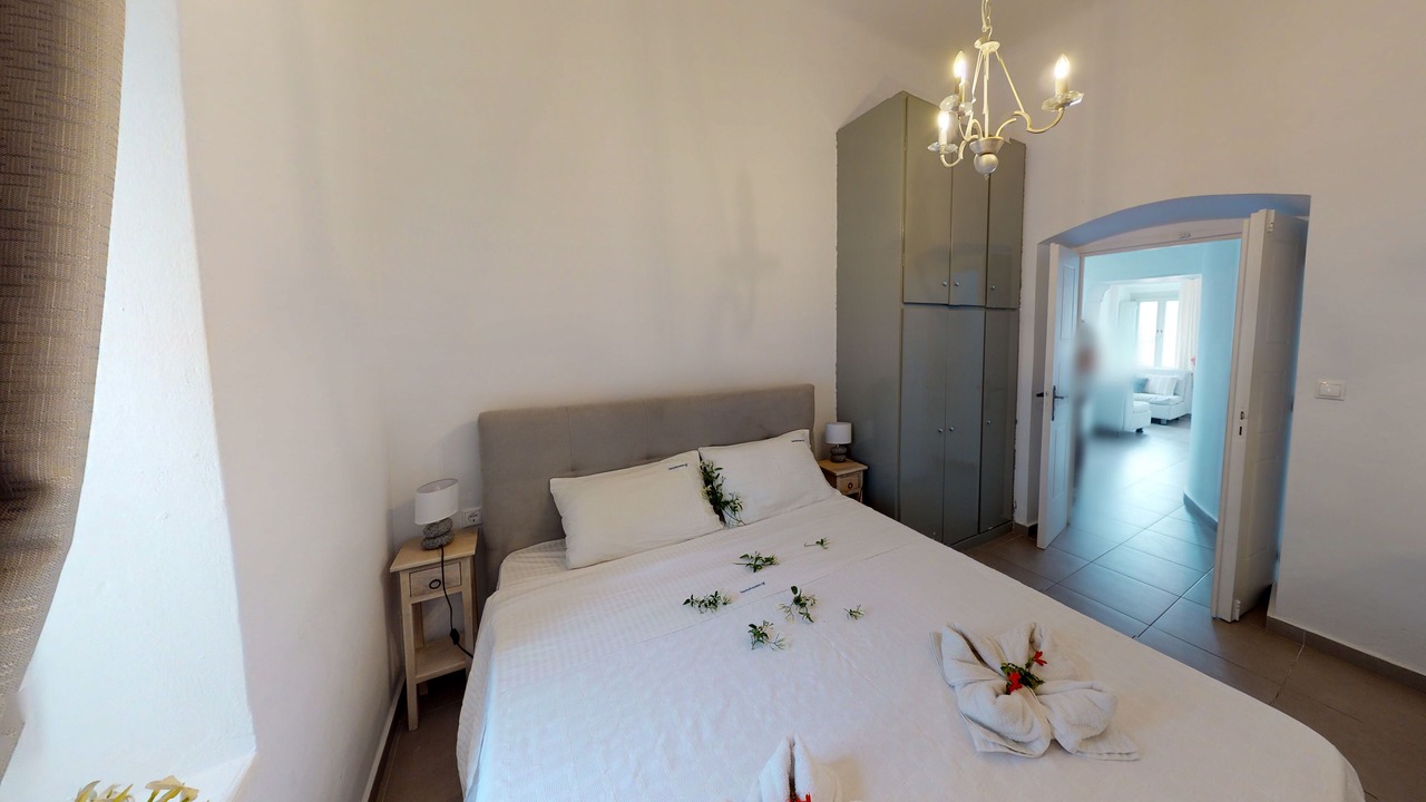 Photo of Bedroom in Fira