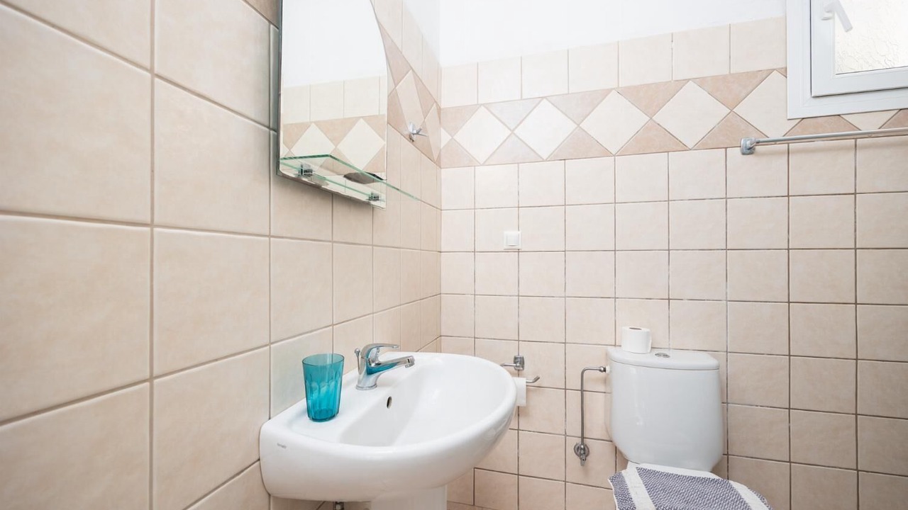 Photo of Bathroom in Skala
