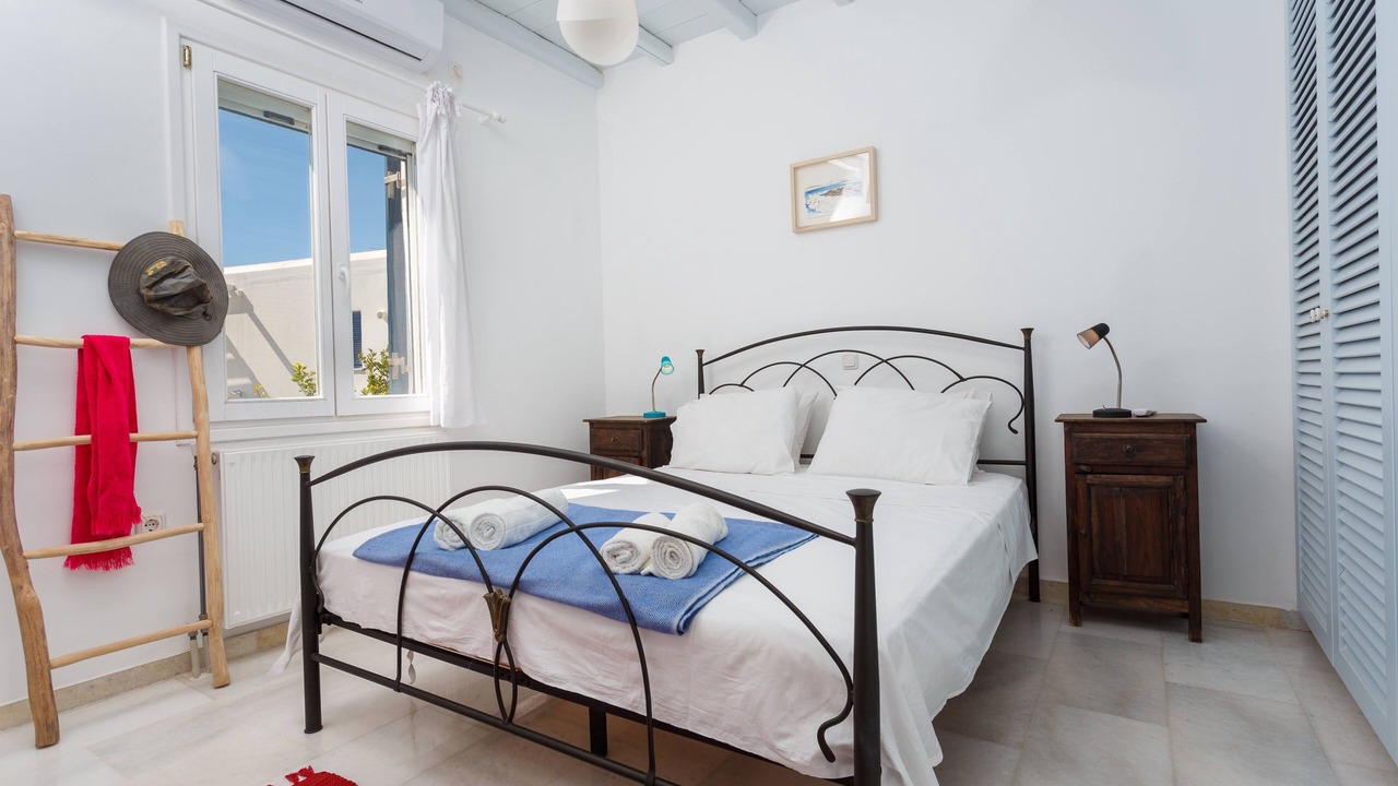 Photo of Bedroom in Ampelas