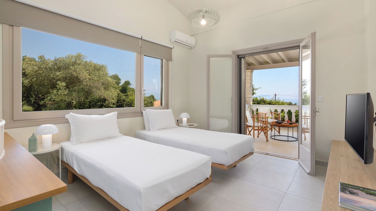 Photo of Bedroom in Benitses