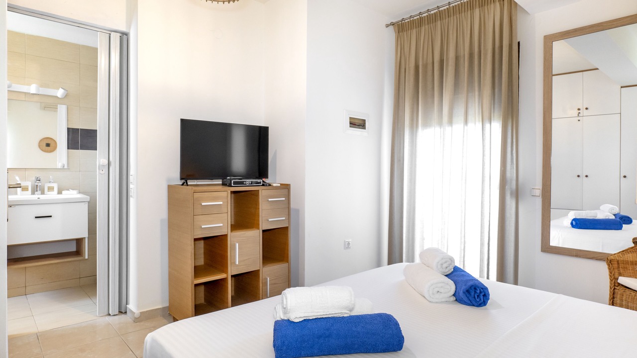 Photo of Bedroom in Kiotari