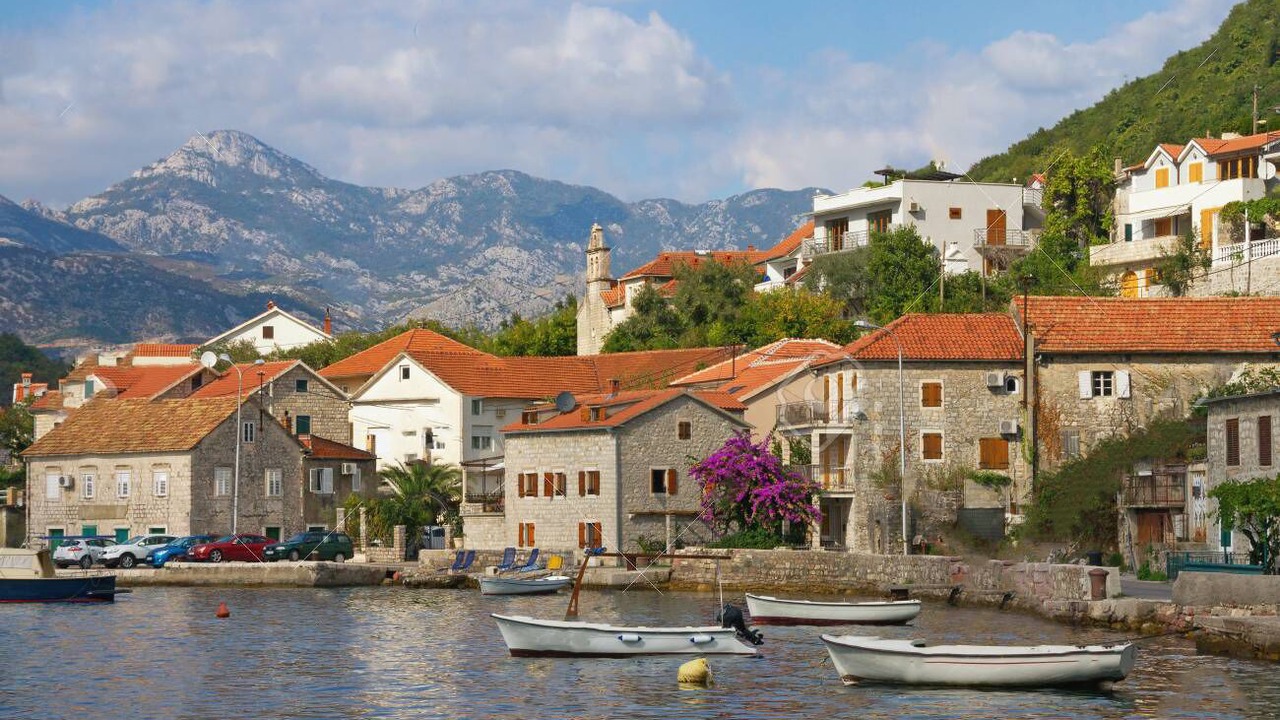 Photo of Others in Lepetane