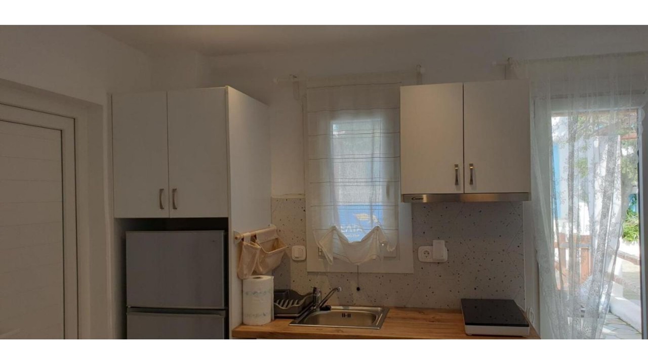 Photo of Kitchen in Platis Gialos