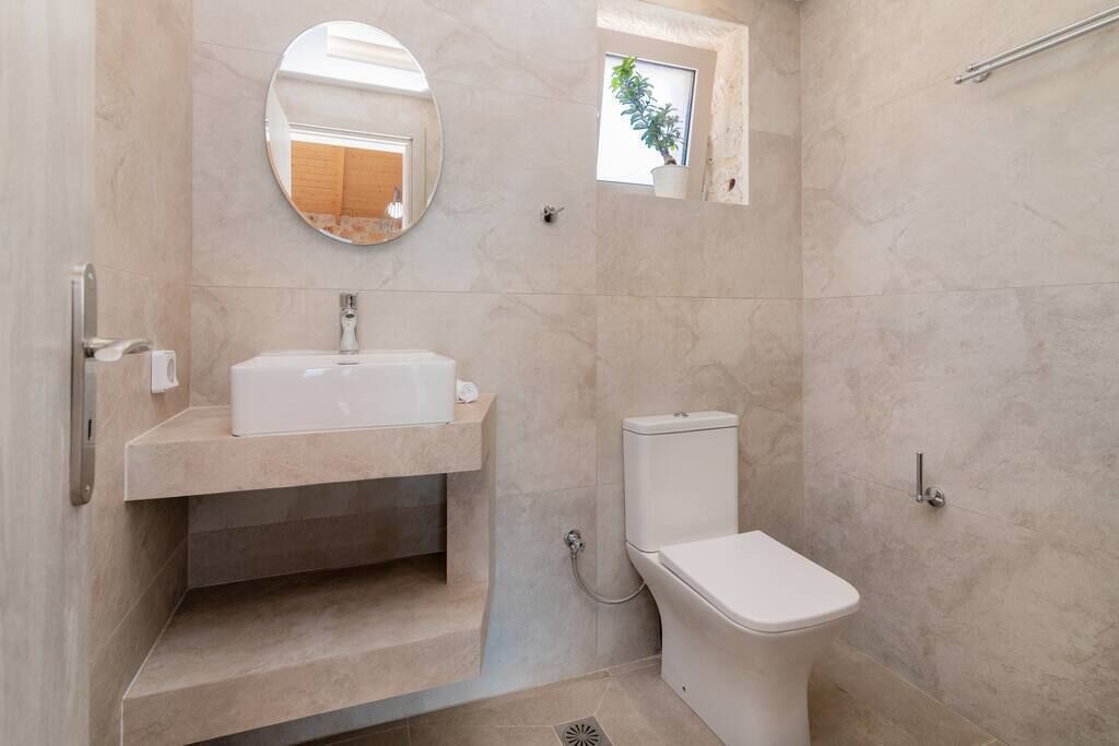 Photo of Bathroom in Elation