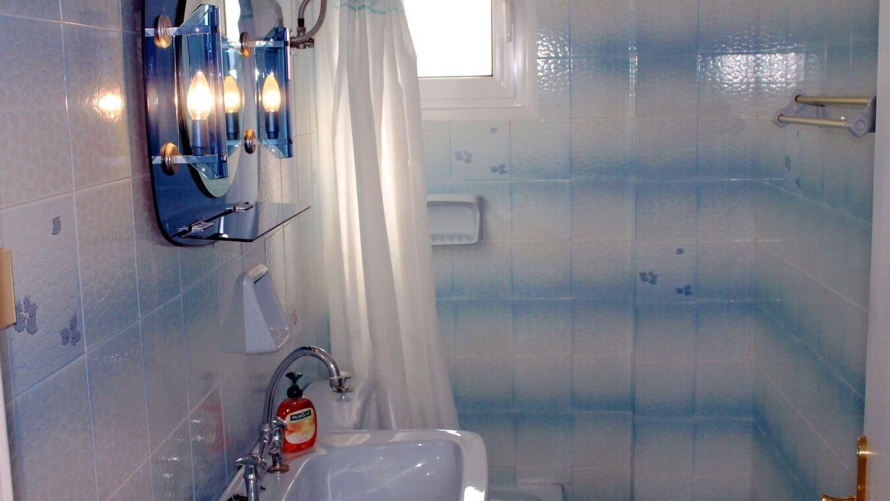 Photo of Bathroom in Gimari
