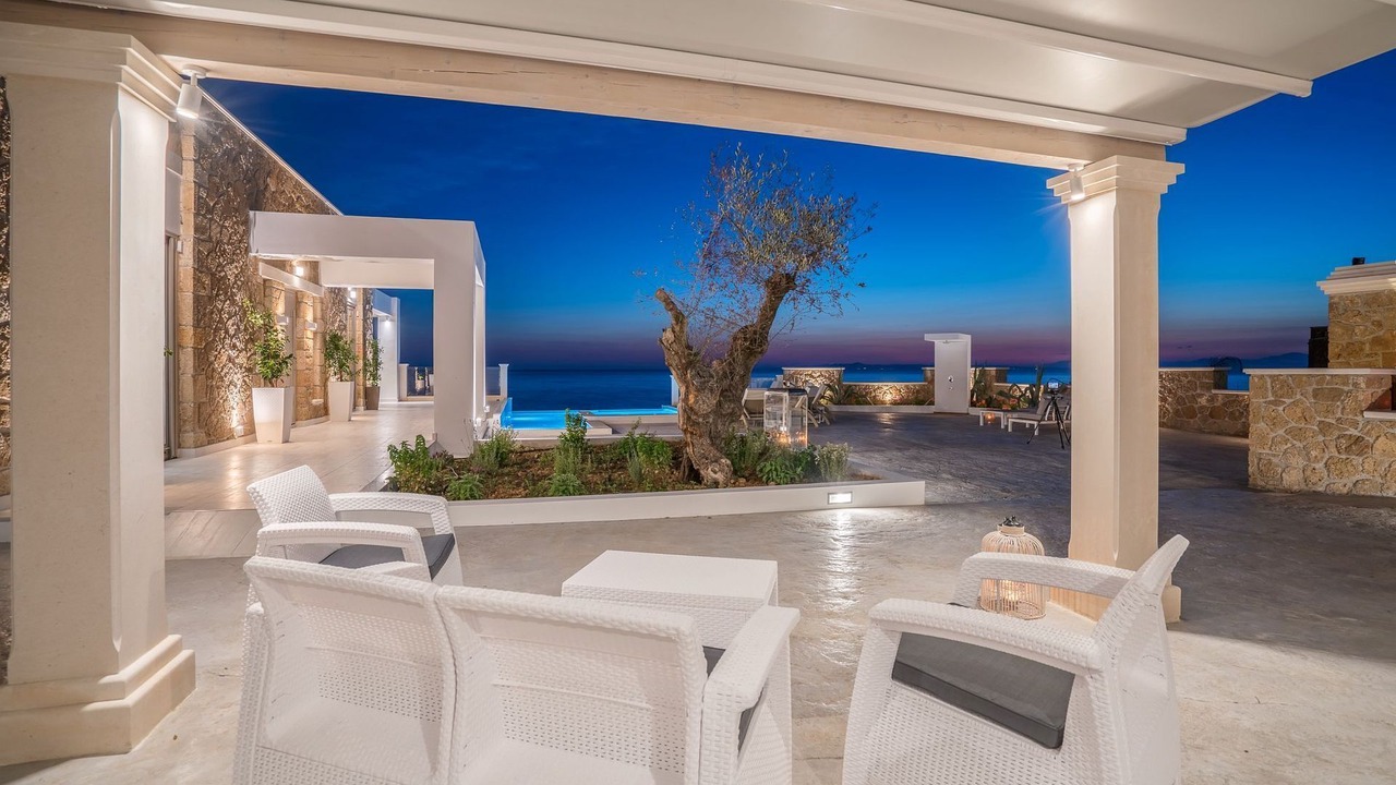 Photo of Patio Balcony in Vasilikos