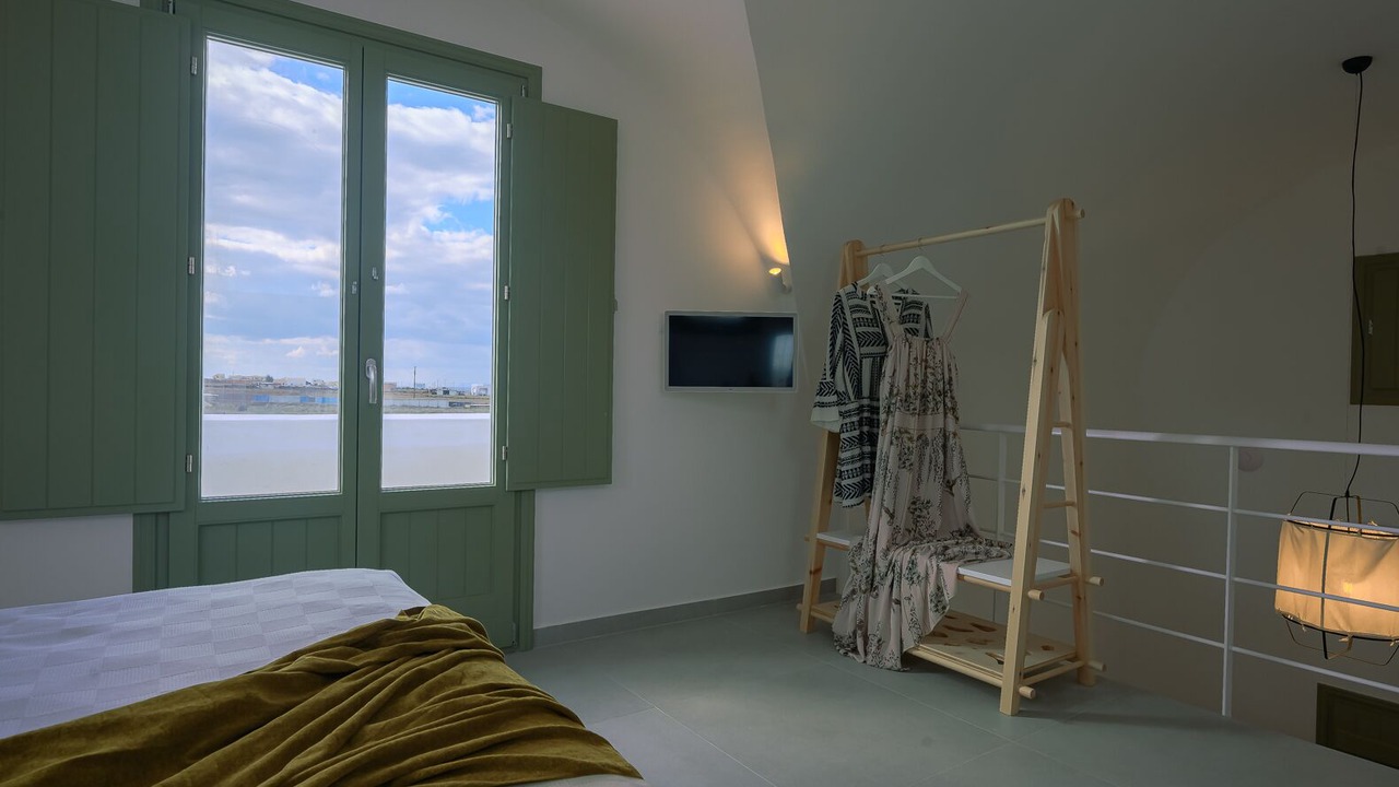 Photo of Bedroom in Oia