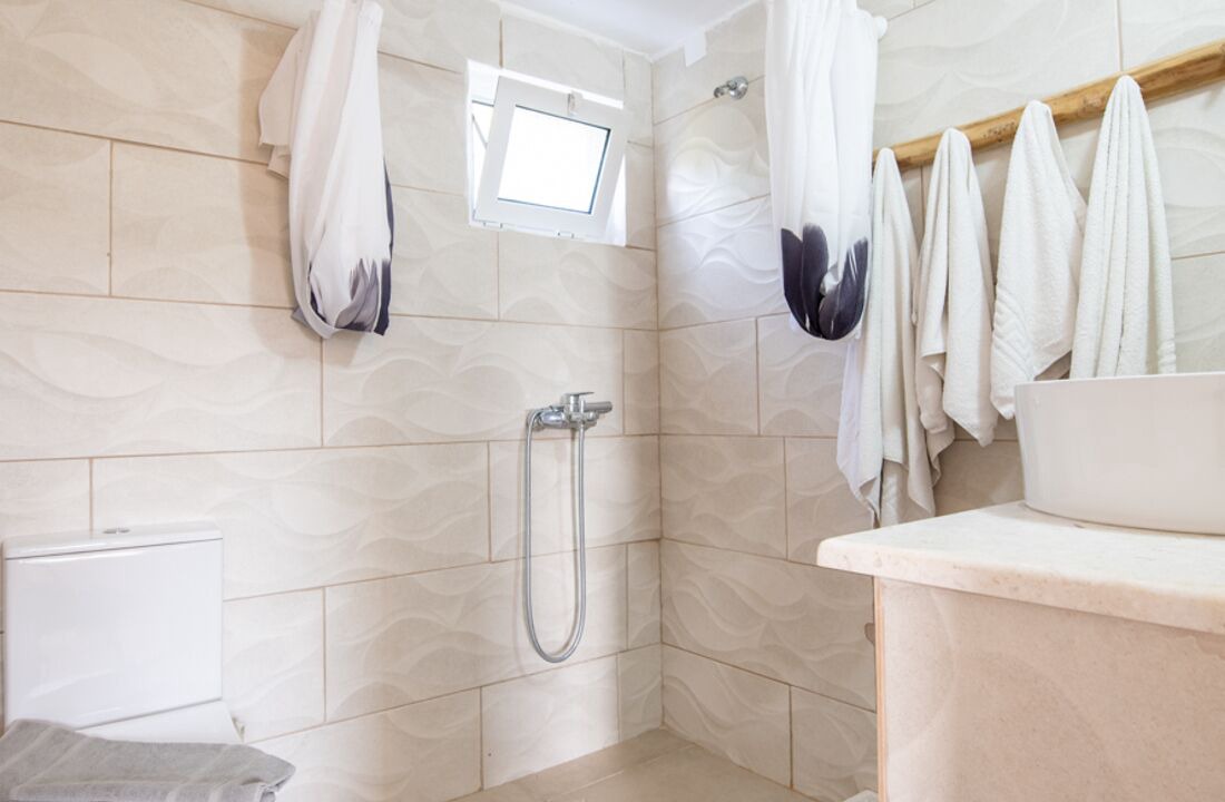 Photo of Bathroom in Agios Ioannis