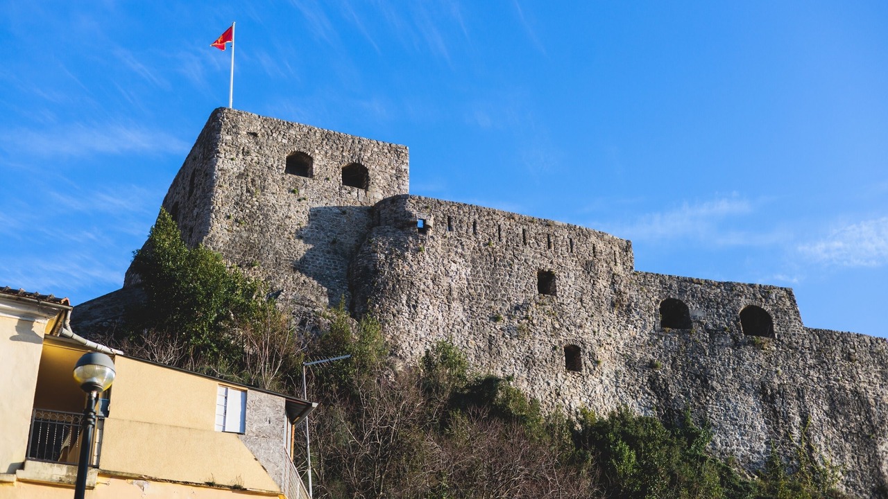 Photo of Others in Mojdez