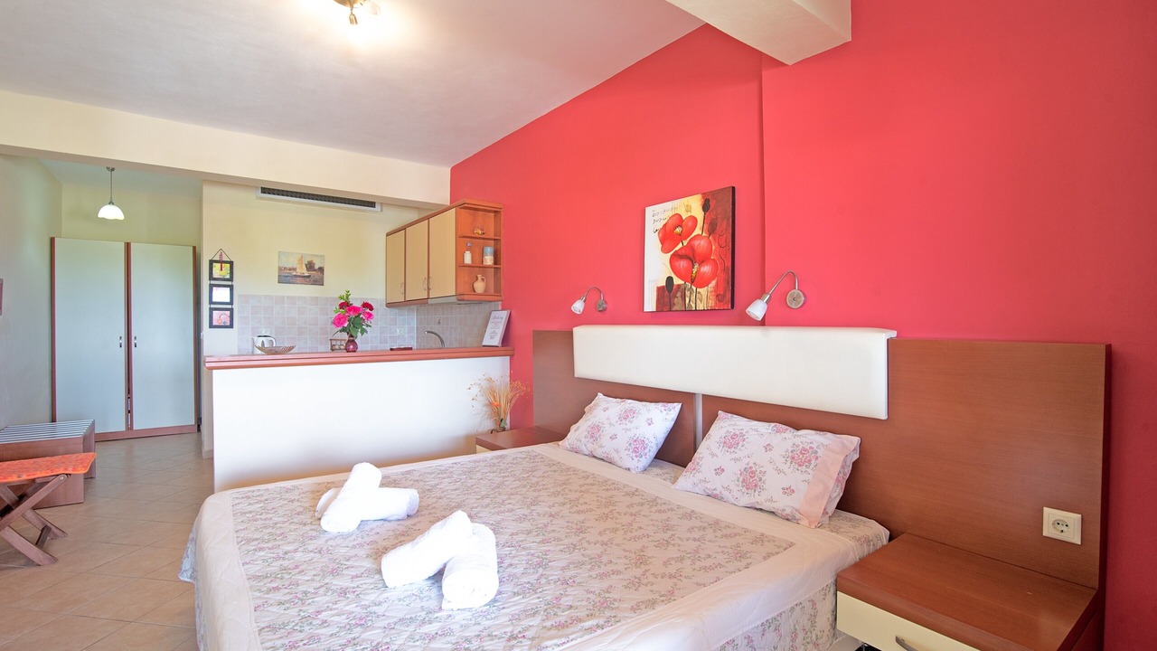 Photo of Bedroom in Messonghi
