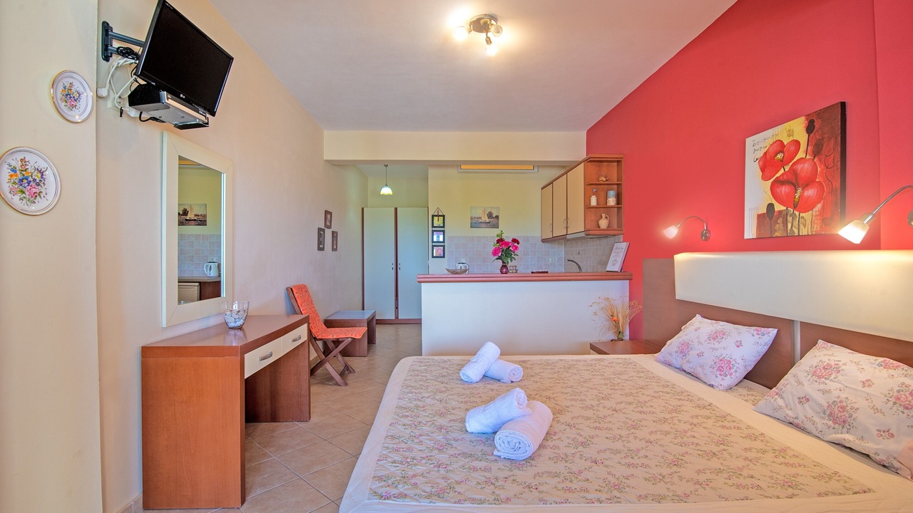 Photo of Bedroom in Messonghi