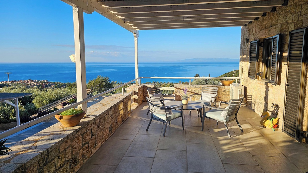 Photo of Patio Balcony in Kardamyli