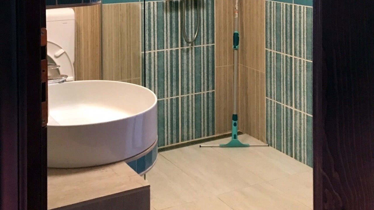 Photo of Bathroom in Igalo