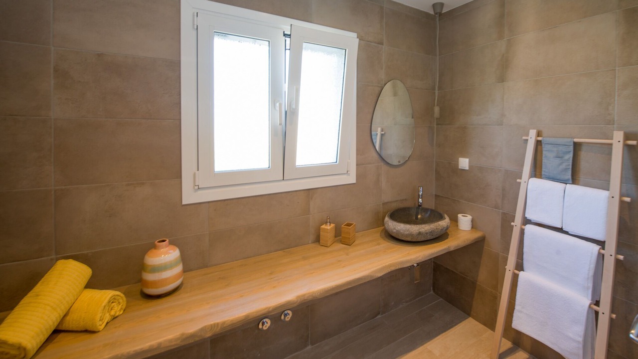 Photo of Bathroom in Gimari