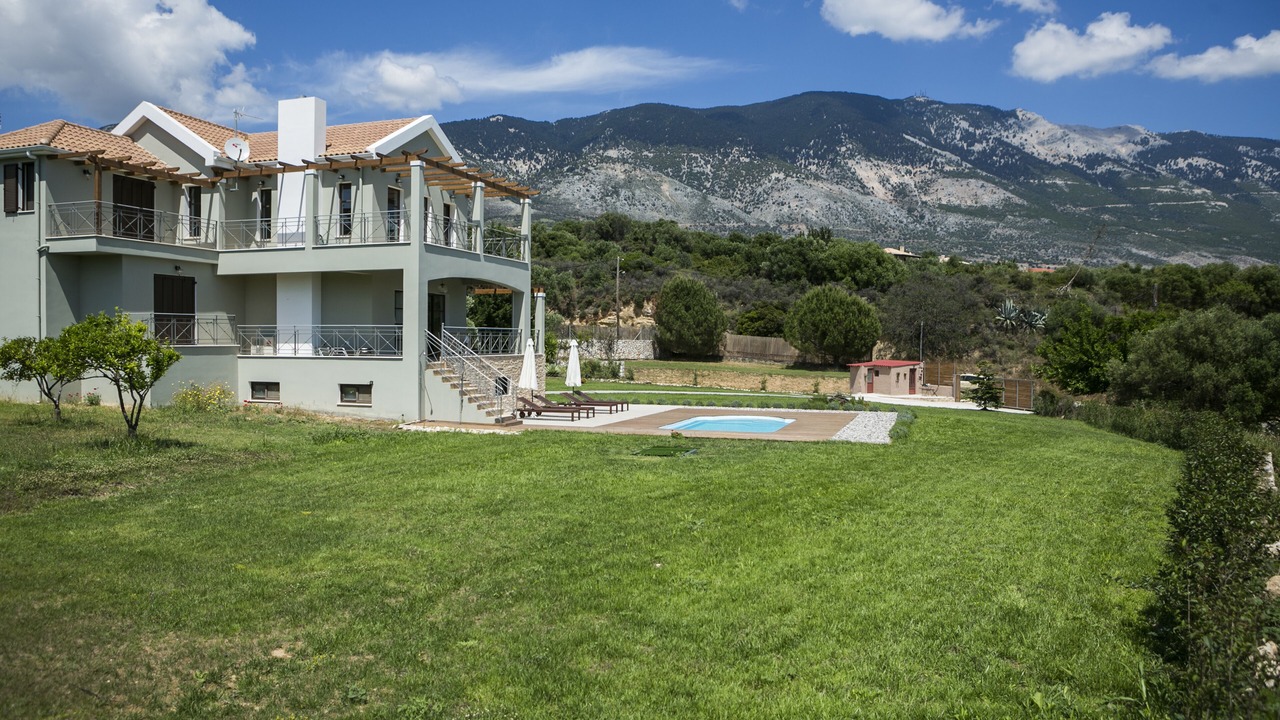 Photo of Outdoor in Karavados