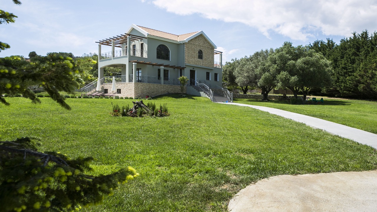 Photo of Outdoor in Karavados