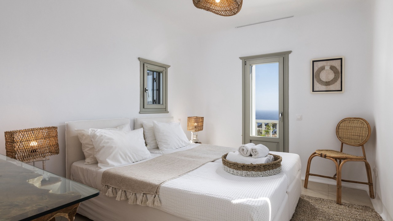 Photo of Bedroom in Platis Gialos