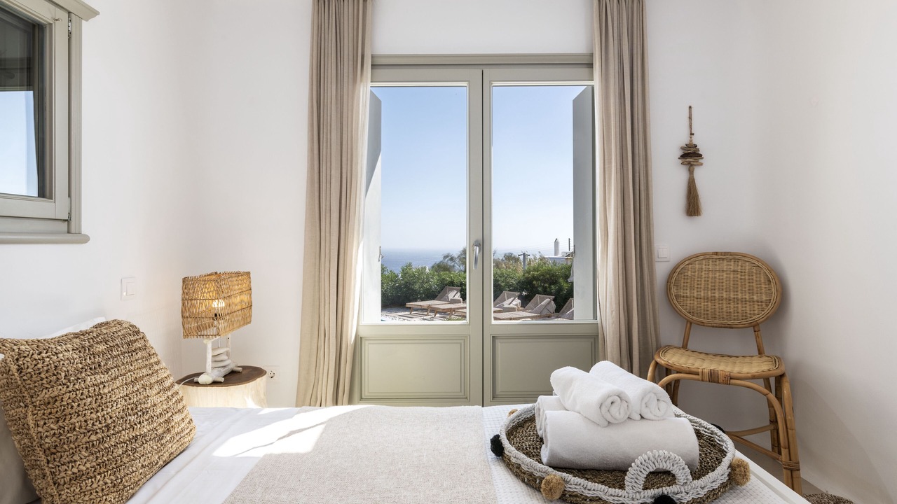 Photo of Bedroom in Platis Gialos