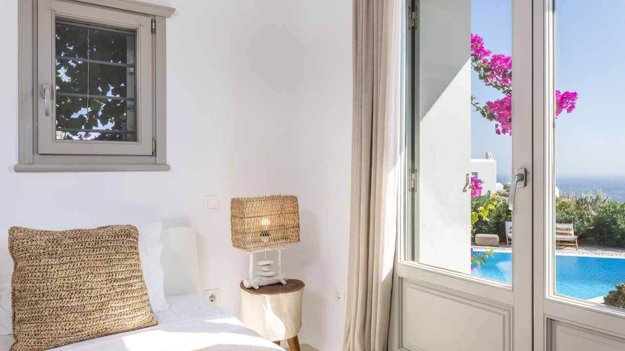 Photo of Bedroom in Platis Gialos