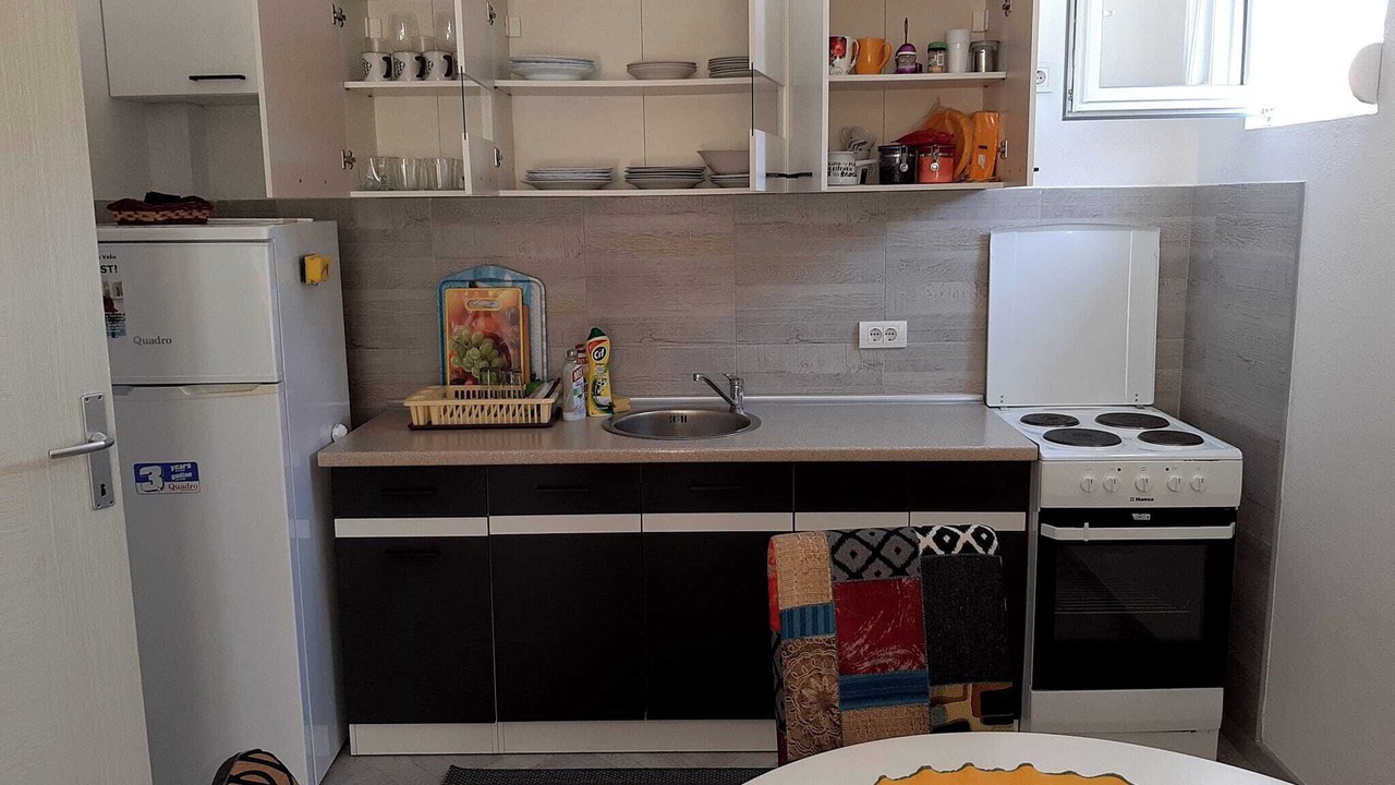 Photo of Kitchen in Burtaisi