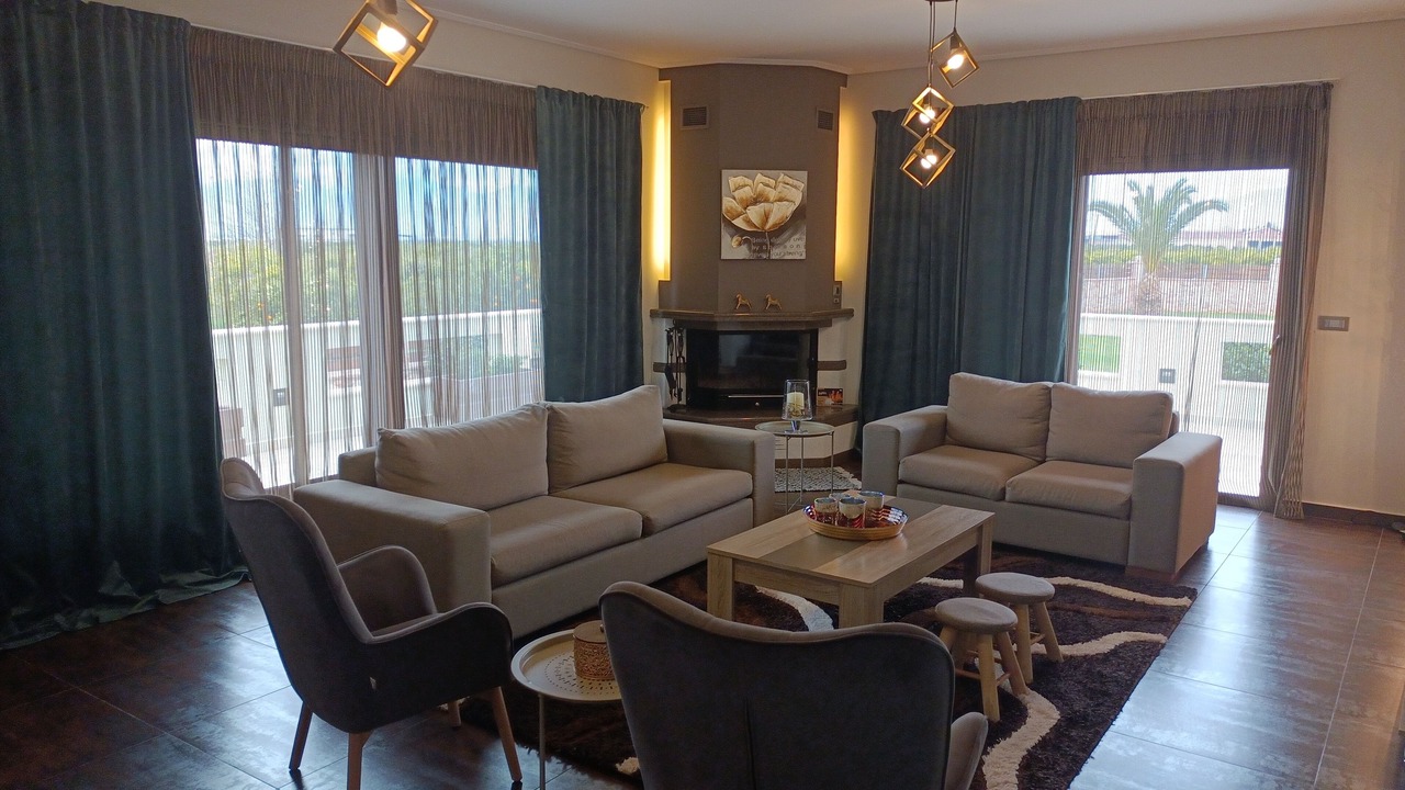 Photo of Livingroom in Midea