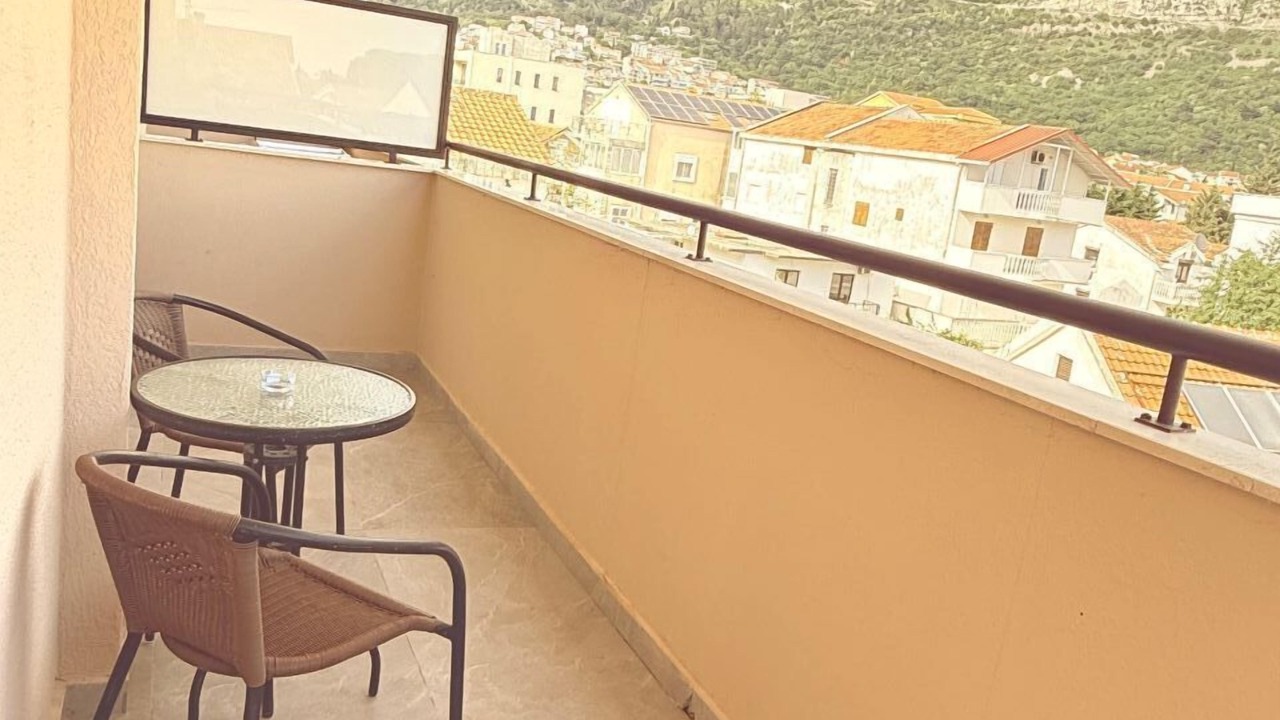 Photo of Patio Balcony in Maini