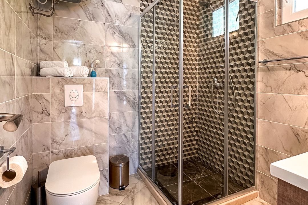 Photo of Bathroom in Strp